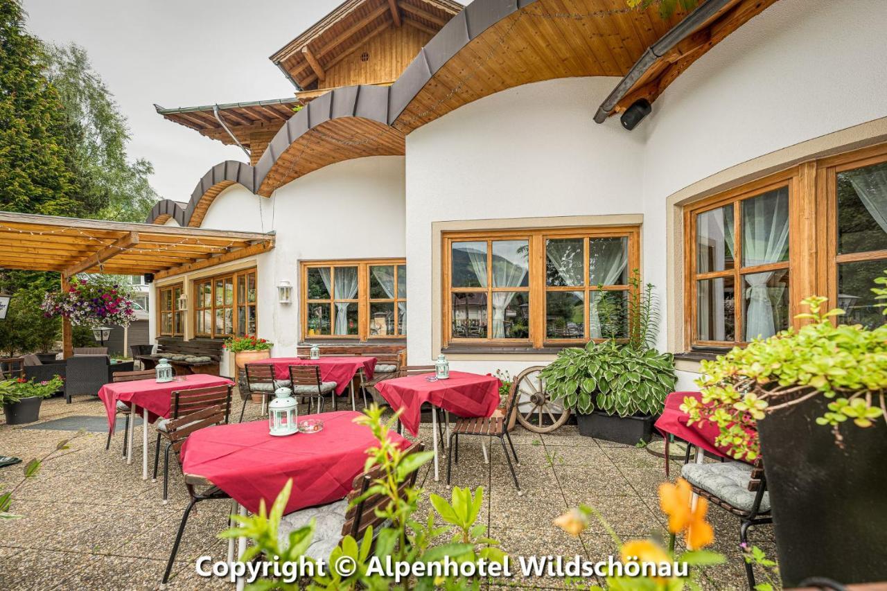 Alpenhotel Wildschoenau B&B Bagian luar foto