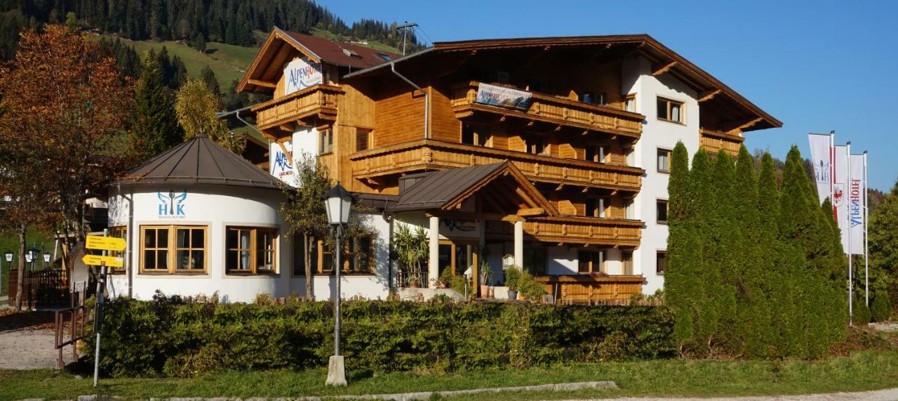 Alpenhotel Wildschoenau B&B Bagian luar foto