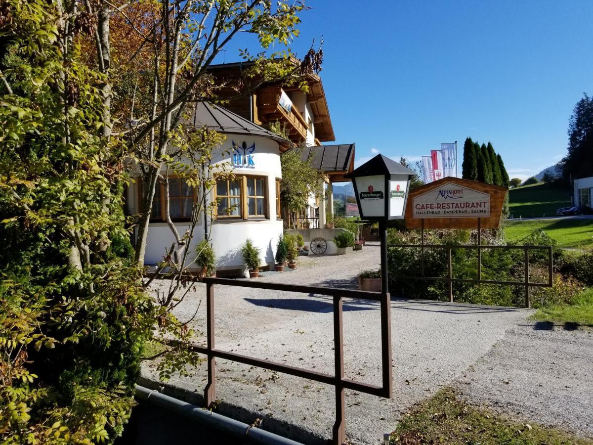 Alpenhotel Wildschoenau B&B Bagian luar foto